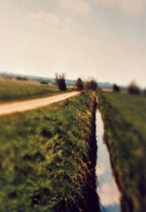 Graben mit Weg, 2007, analoge Fotografie, Michael Wendt
